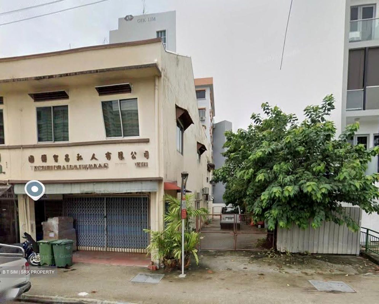 Sims Avenue (D14), Terrace #628879631